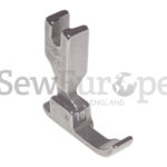 P36-NF NEEDLE FEED ZIP FOOT RIGHT - WIDE